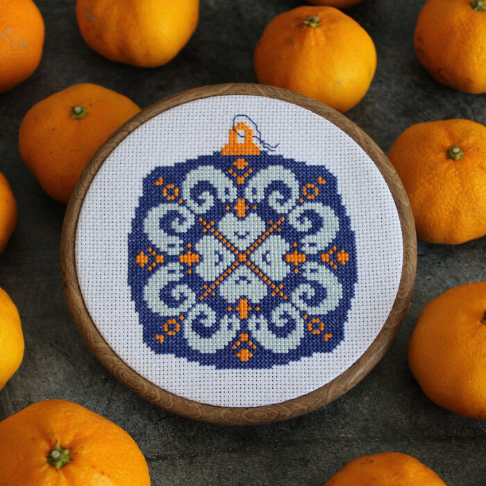 15 Festive Cross-Stitch Designs for Christmas Prep