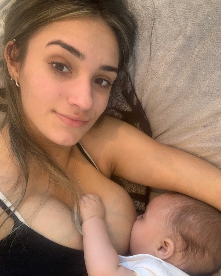 ’’Wants Men’s Attention’’ Mom Shamed for Public Breastfeeding — Her Response Is Powerful